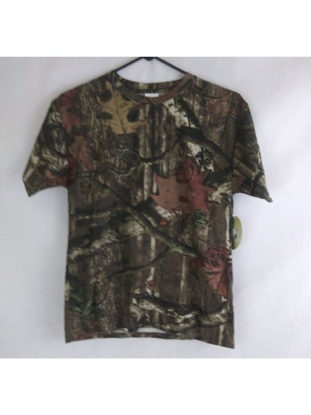 NWT Mossy Oak Camo Hunting T-Shirt With Tree Branch & Leaves Design Boys Large
